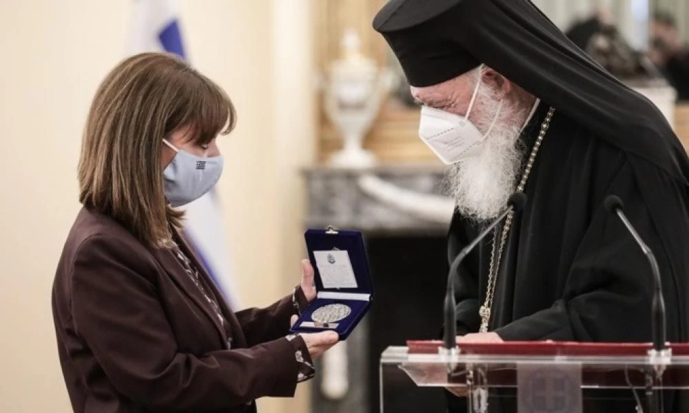 Η ΠτΔ παρέλαβε δέκα τόμους για την Ελληνική Επανάσταση